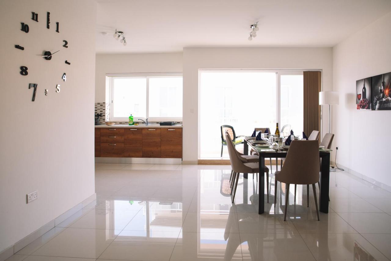 Modern 3 Bedroom With Ac Apartment Żabbar Dış mekan fotoğraf