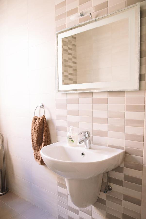 Modern 3 Bedroom With Ac Apartment Żabbar Dış mekan fotoğraf